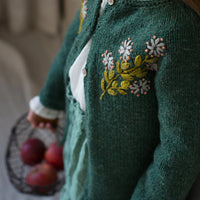 Embroidery on Knits by Judit Gummlich