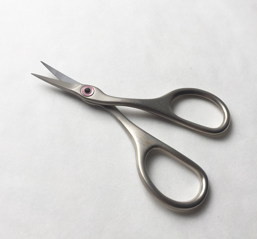 Tiny Red Embroidery Scissors – Brooklyn Haberdashery