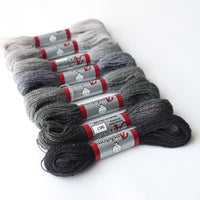 Appletons Darning Wool Gradient, Grays