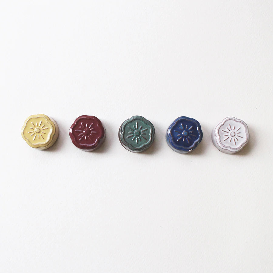 Cohana Awaji Kawara Magnetic Needle Minder with Polisher, all colors | Brooklyn Haberdashery