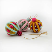 Vintage Baubles Needle Felting Kit