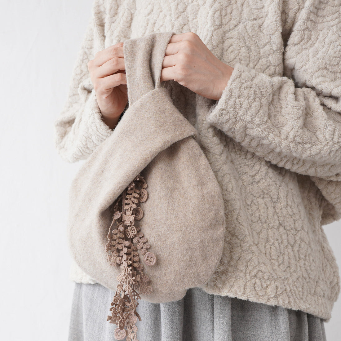 Scandi Flowers Trim, Bronze by Hirvi