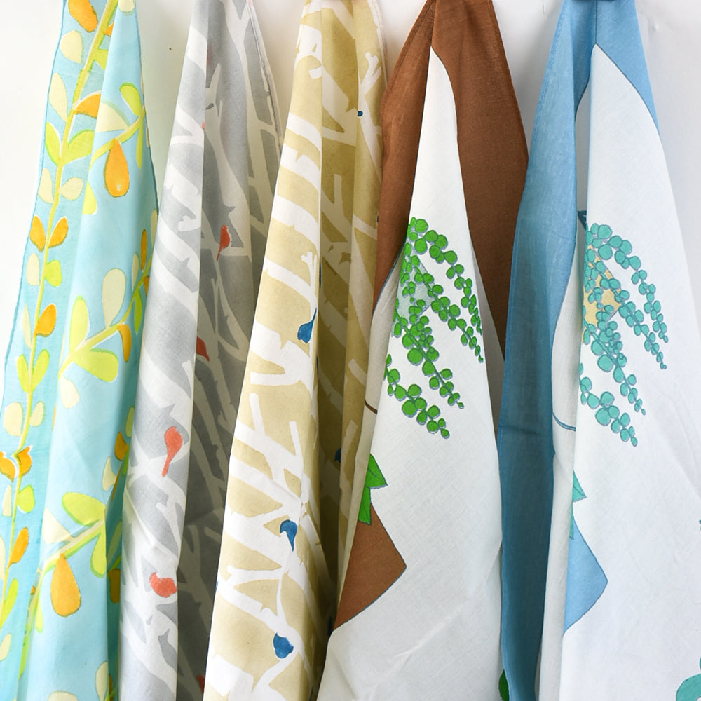 Trailing Leaves Stripe Bandana