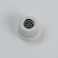 Vintage Fil au Chrysanthème Fine Thread – White