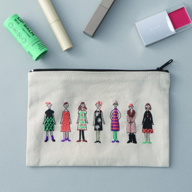 100 Ladies Zip Pouch