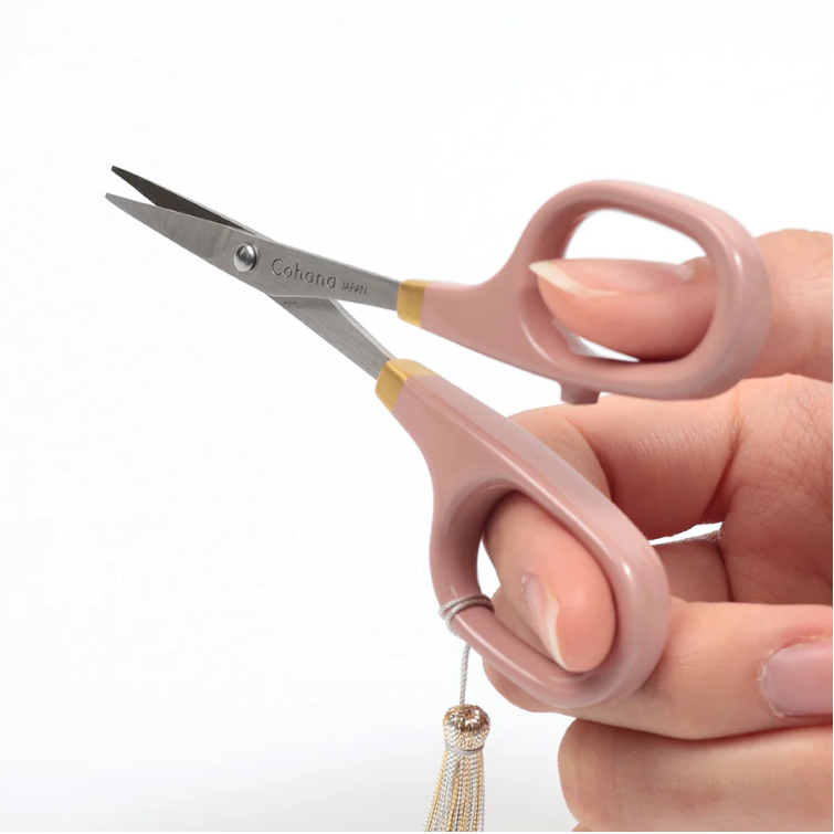 Fine Scissors with Pink & Gold Lacquer - Sakura Limited Edition