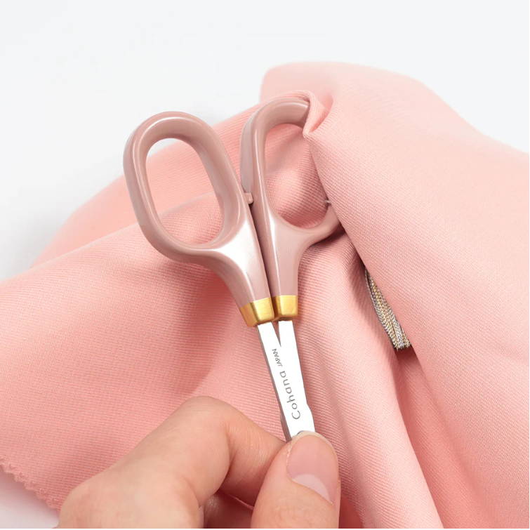 Fine Scissors with Pink & Gold Lacquer - Sakura Limited Edition