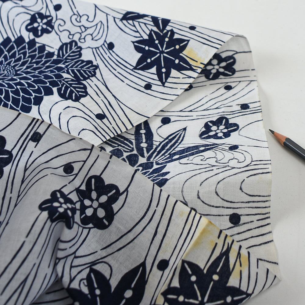 Vintage Yukata Cotton - Chrysanthemum & Flowing Water Motif