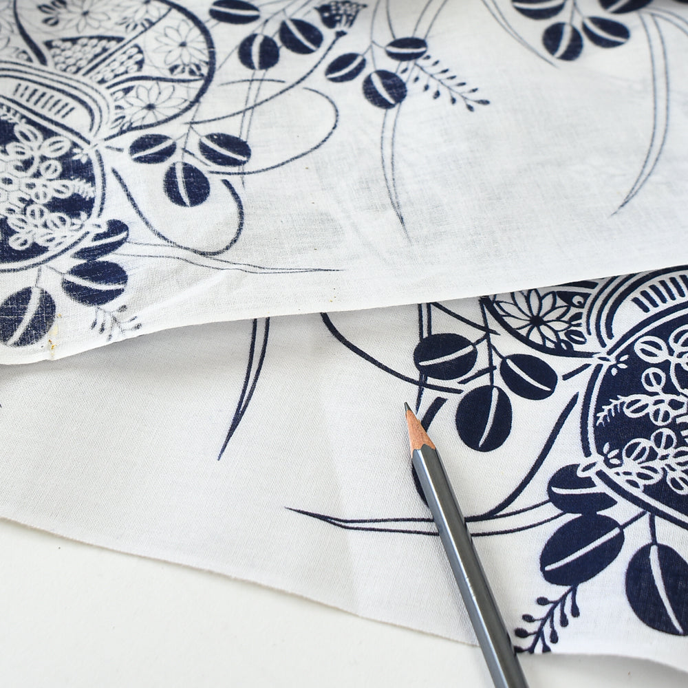 Vintage Yukata Cotton - Flowing Floral Vine Motif