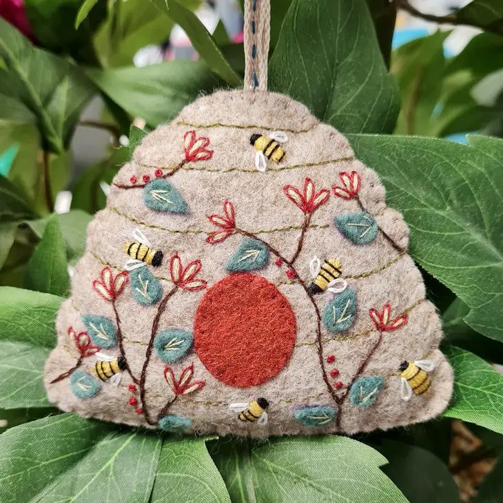Beehive Felt Mini Craft Kit