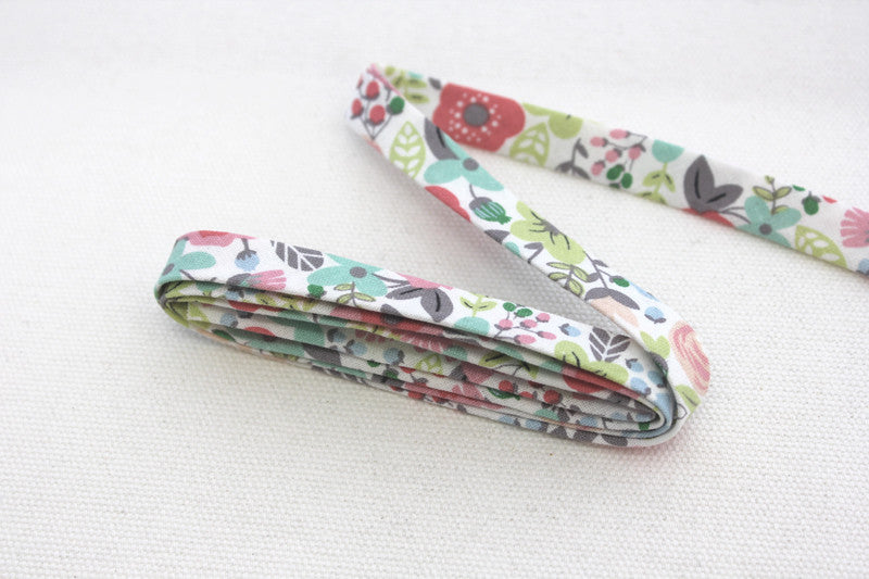Double Fold Bias Tape 1/2" - Grey Floral