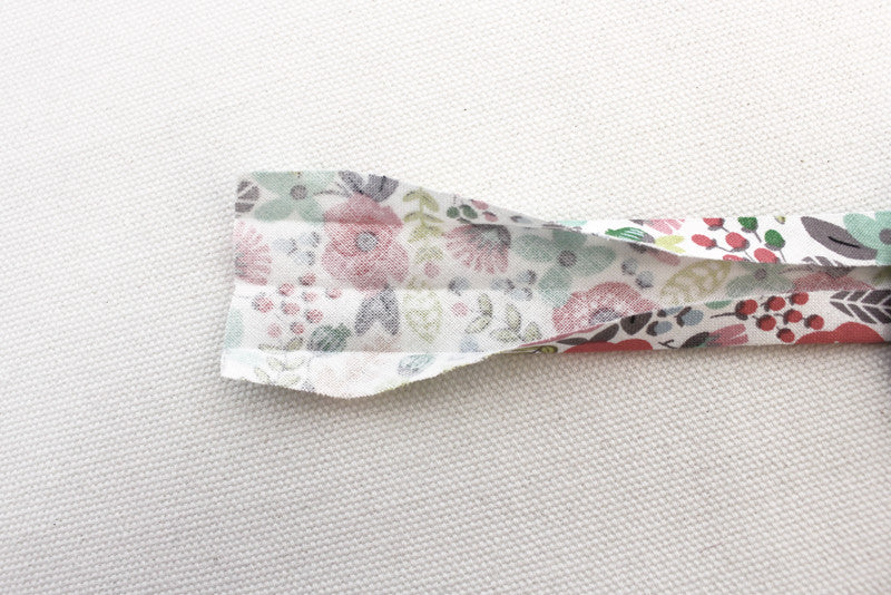 Double Fold Bias Tape 1/2" - Grey Floral