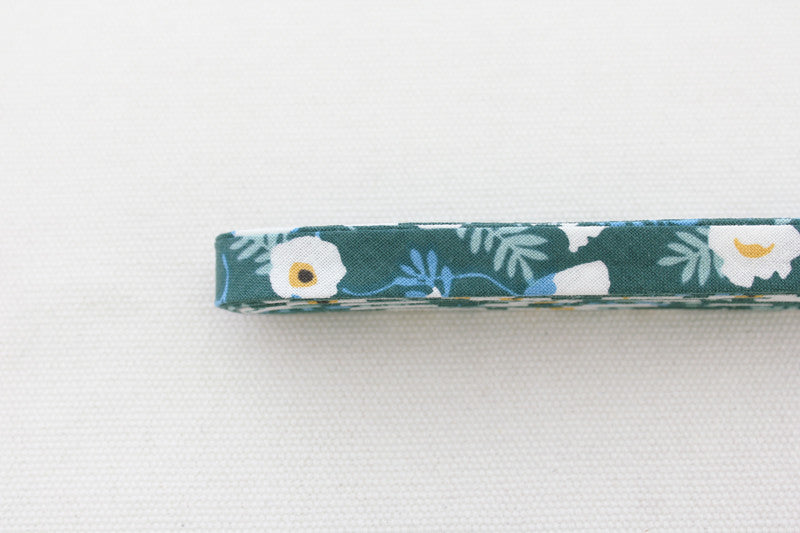 Double Fold Bias Tape 1/2" - Green Camellia
