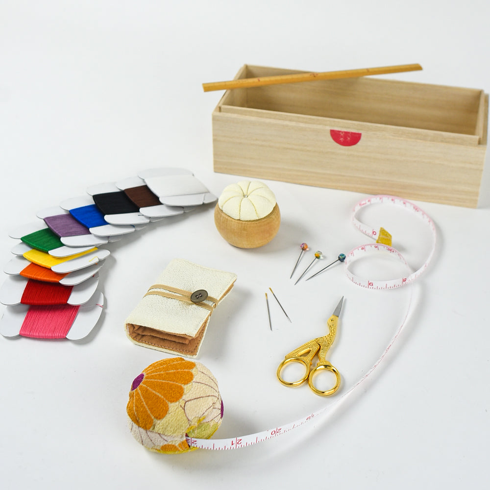 Nuu-Nui Wood Sewing Box