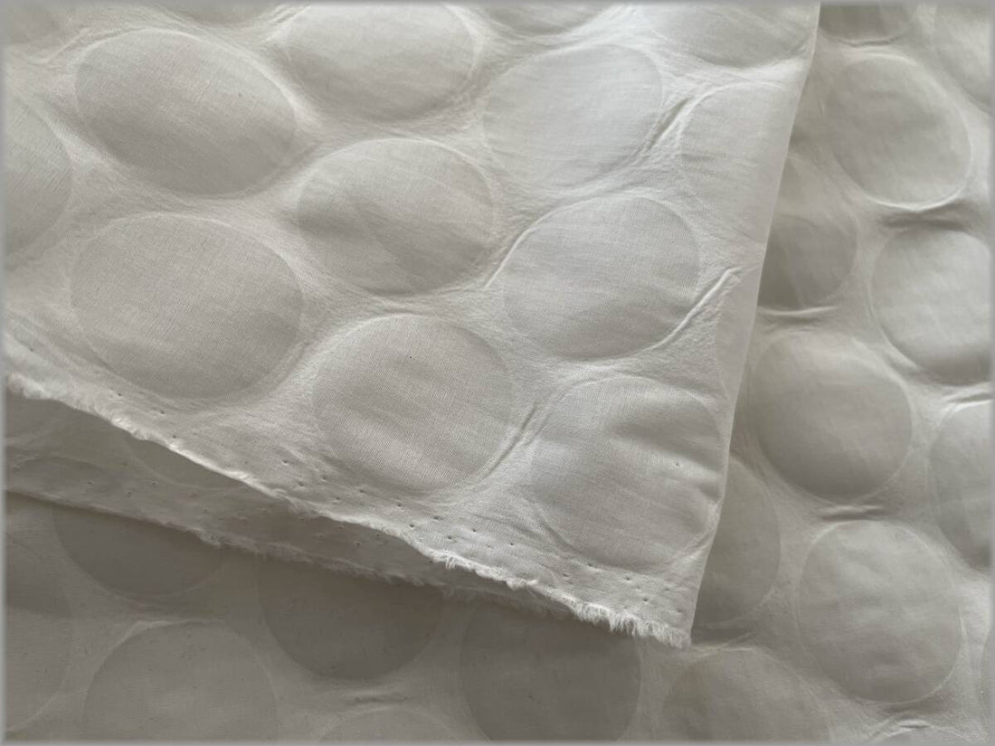 Polka Dot 80ct Cotton Lawn, Off White