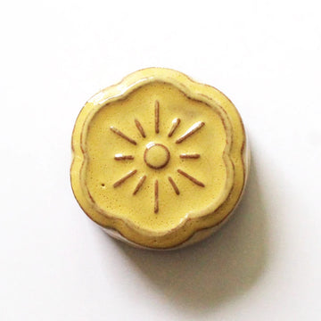 Cohana Awaji Kawara Magnetic Needle Minder with Polisher, Yellow | Brooklyn Haberdashery