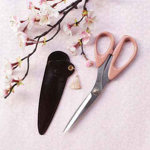 Seki Sewing Shears with Lacquered Handles, Sakura23