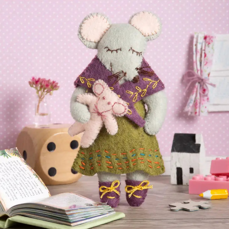 Little Miss Mouse Felt Mini Craft Kit