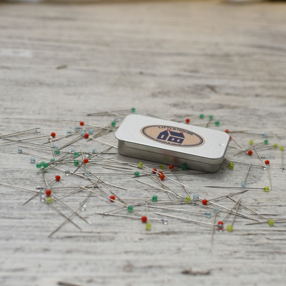 Glass Head Pins in Slider Tin