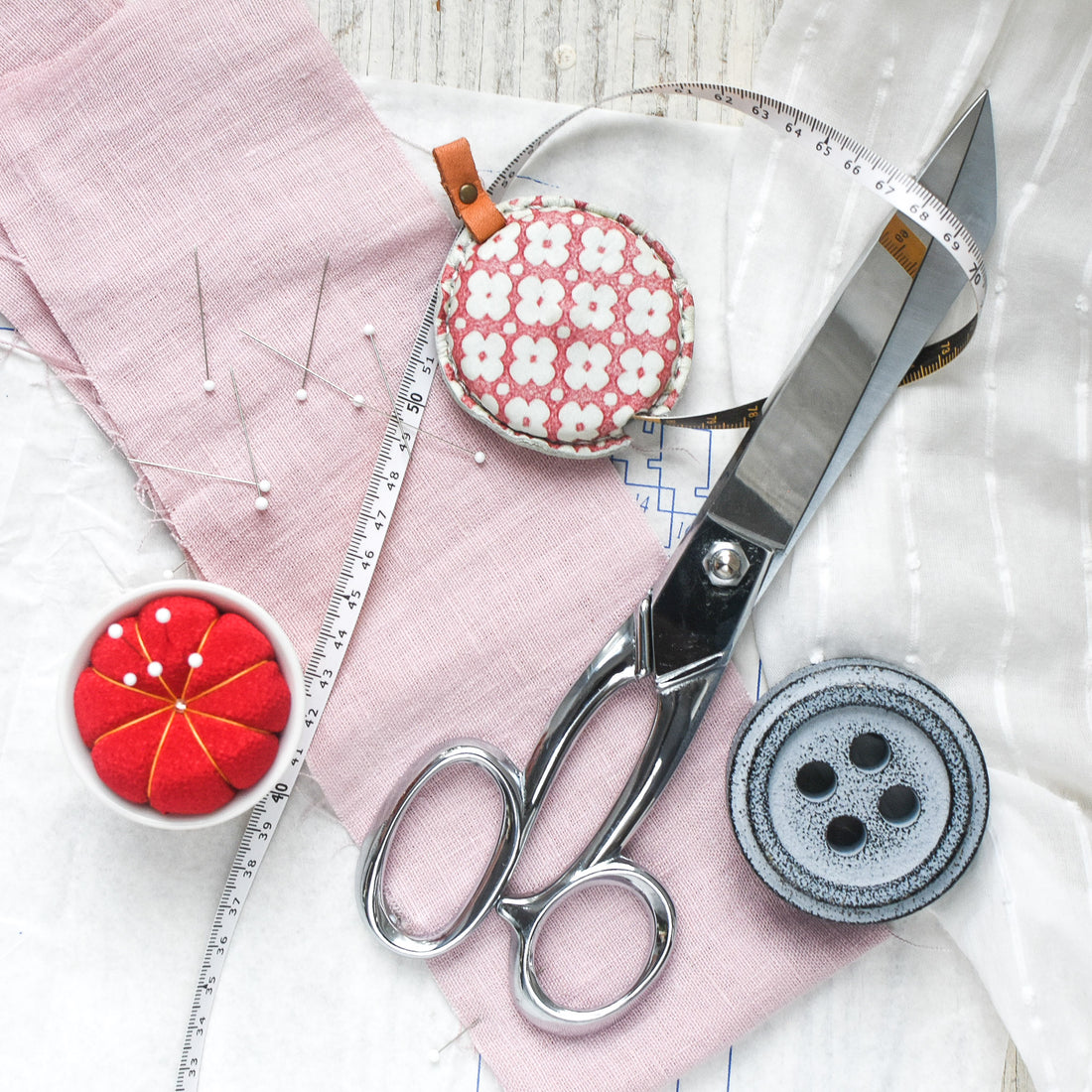 Kutani Pin Cushion, Red Iidaya