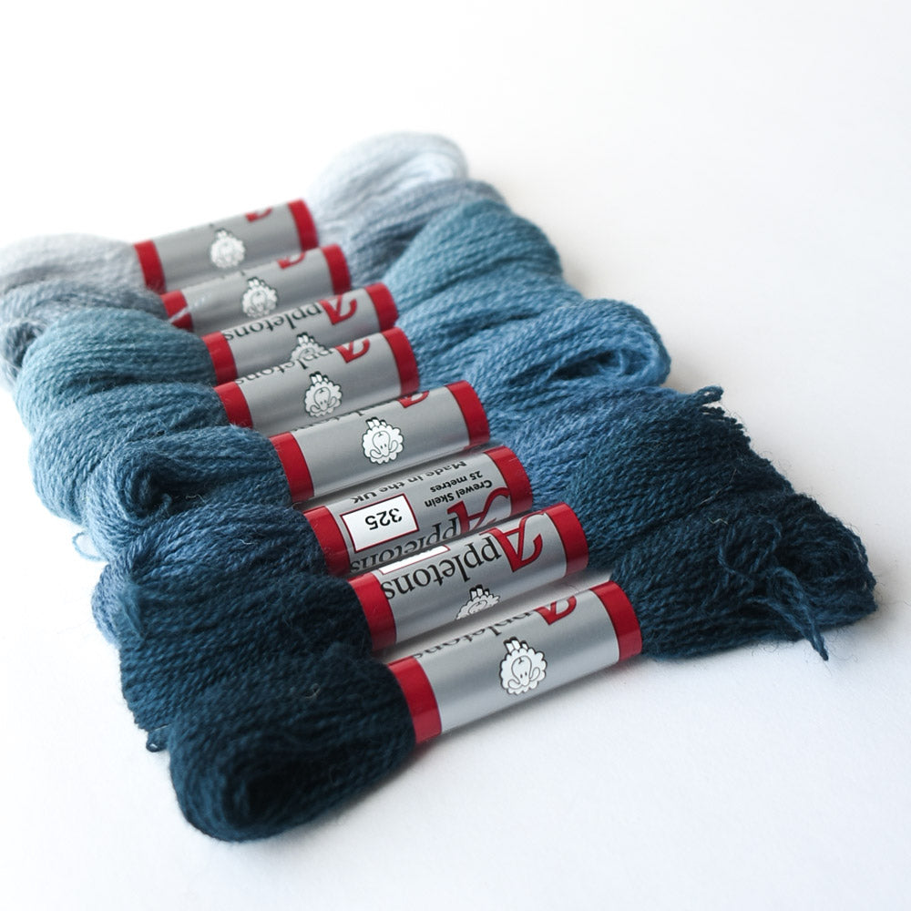 Appletons Darning Wool Gradient, Marine Blue