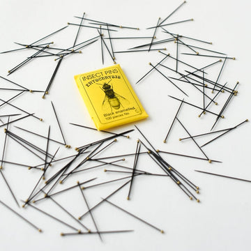 Black enamelled sewing pins