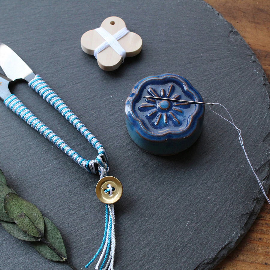Cohana Awaji Kawara Magnetic Needle Minder with Polisher, Blue | Brooklyn Haberdashery