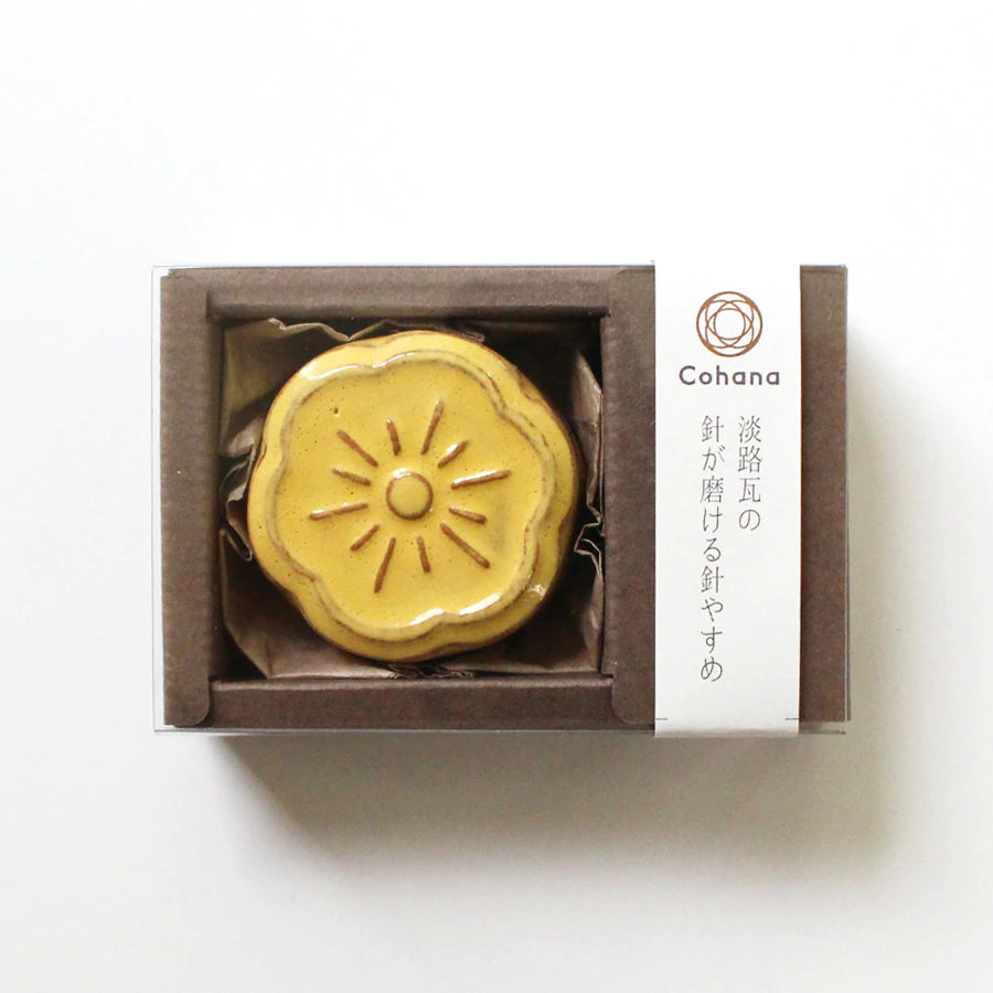 Cohana Awaji Kawara Magnetic Needle Minder with Polisher, Yellow | Brooklyn Haberdashery