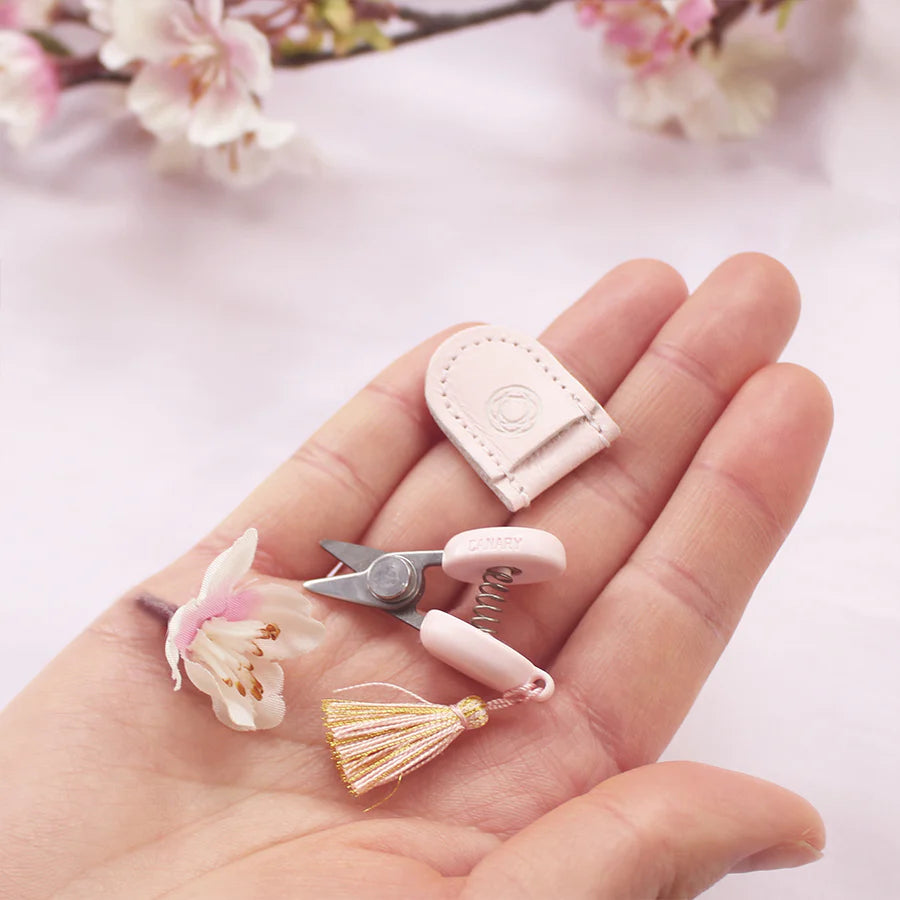 Seki Mini Scissors, Sakura23
