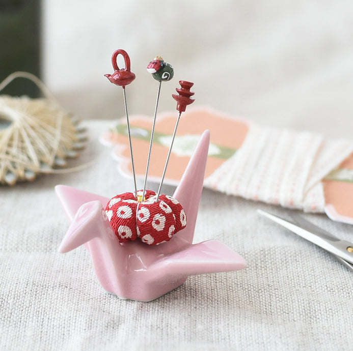 Turu Crane Pin Cushion