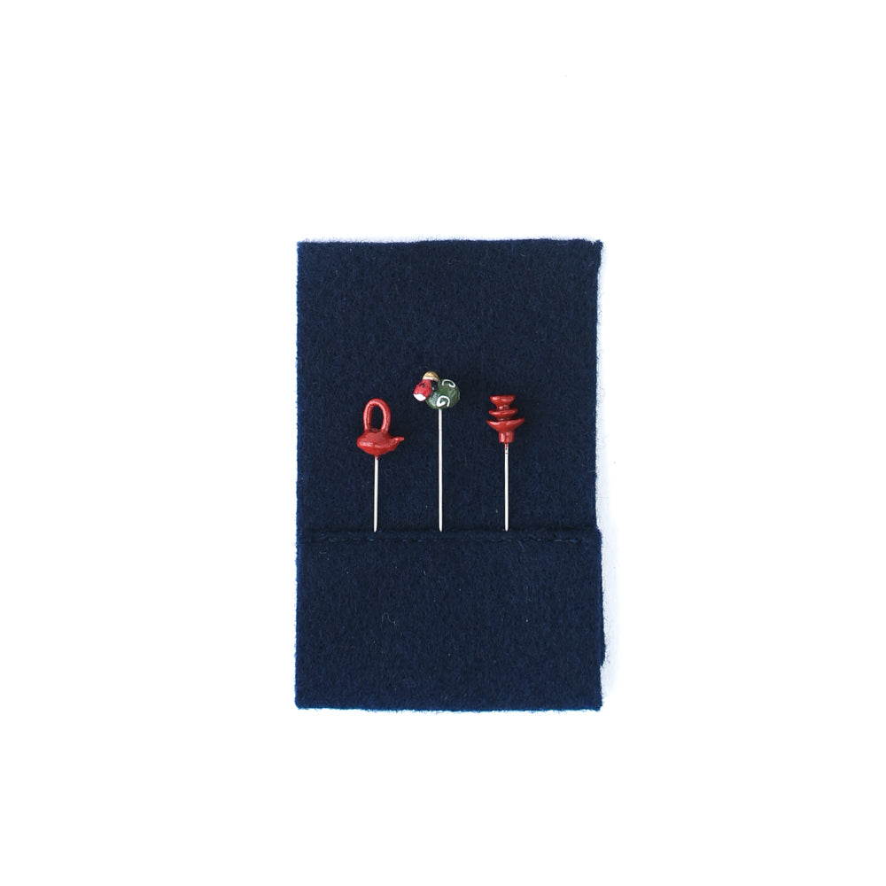 Turu Crane Pin Cushion