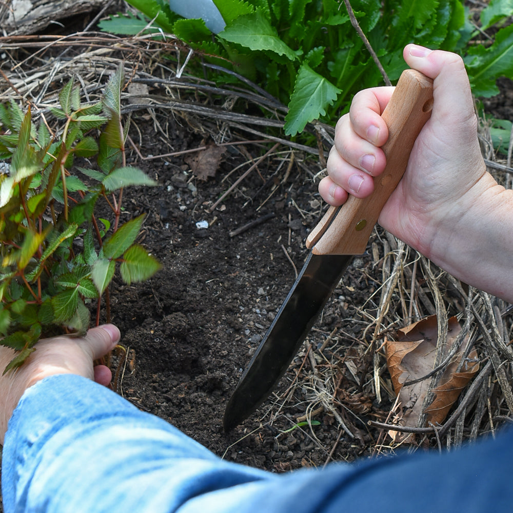Hori Hori Trowel with Sheath Brooklyn Haberdashery