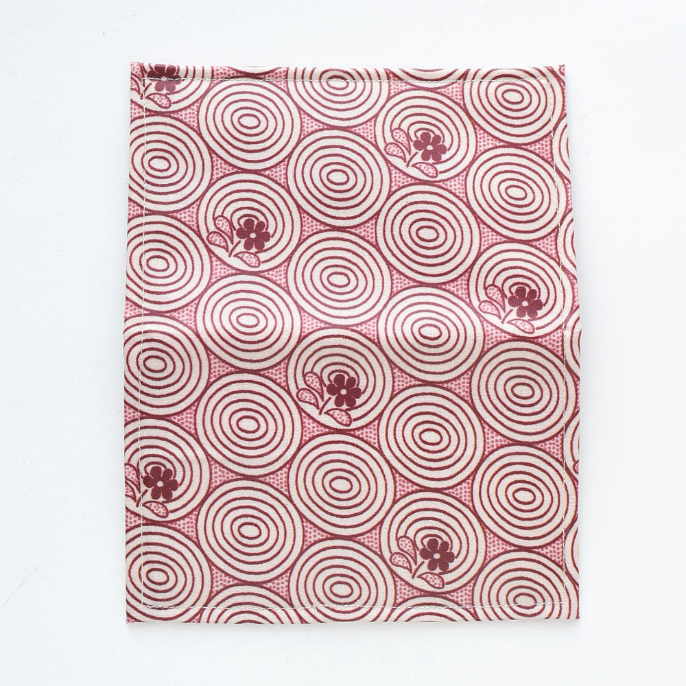 Needle Case, Bordeaux travaux