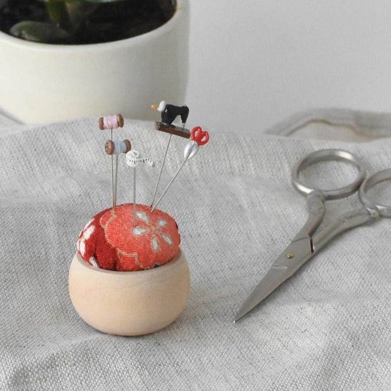 EXCEART Compact Pin Cushion Convenient Cushion Pin Cushions for Sewing Cute  Sewing Accessory Lovely Cushion Compact Cushion Sewing Machine Wooden